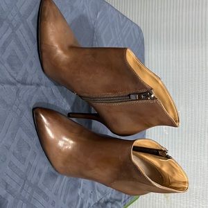 Enzo Angiolini soft brown leather booties 4” heel…no wear